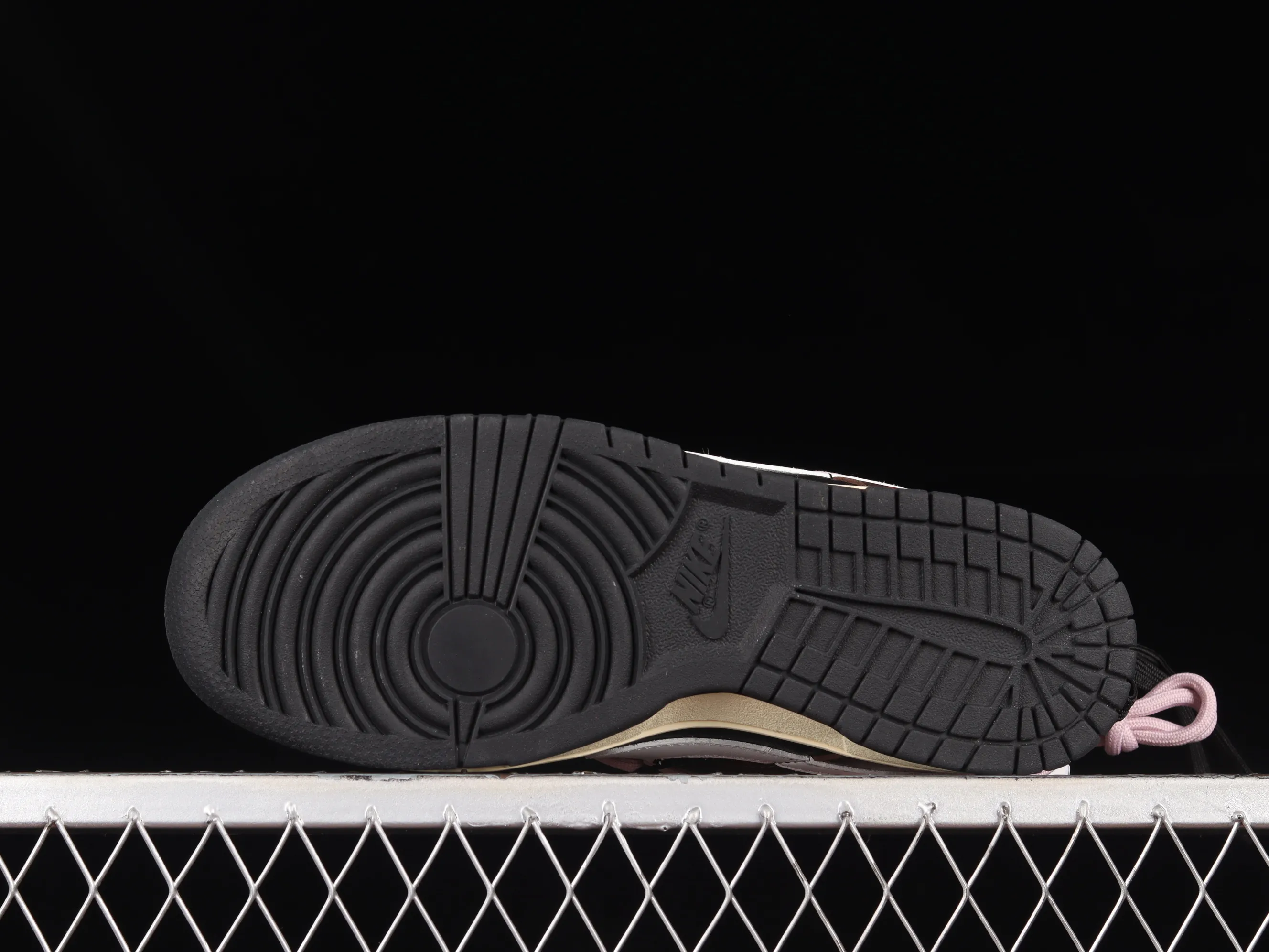 All categories Nk SB Dunk series Nk SB Dunk Low low-top sneakers Nk Dunk Low dip-dyed black customized version of deconstructed strap casual sneakers DJ6188-002